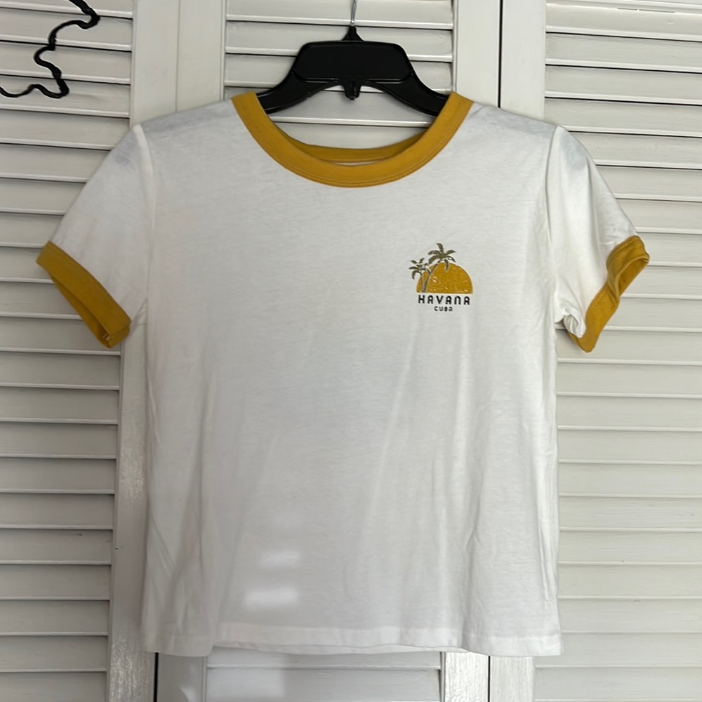 Cute White Shirt - Havana Cuba (Arizona Jeans)